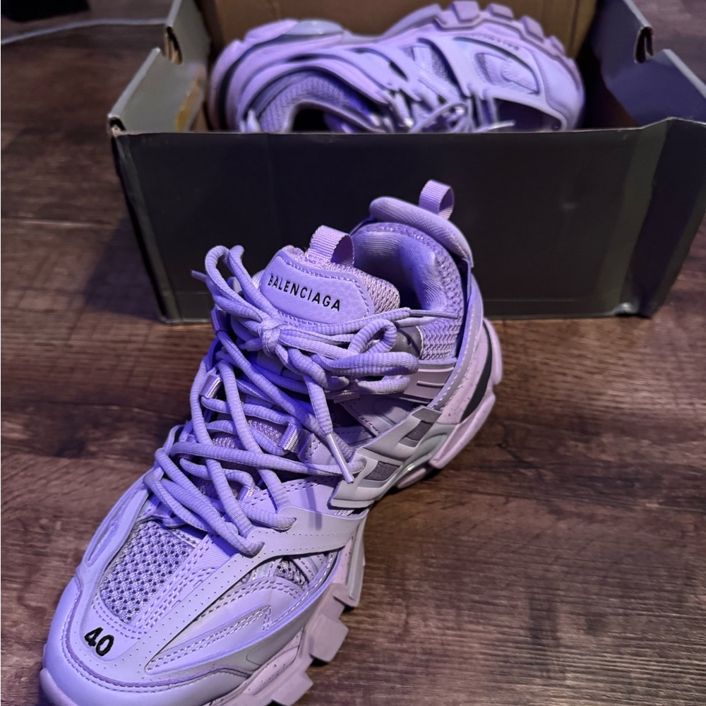 Balenciaga Women Track Sneakers - Picture 5 of 8